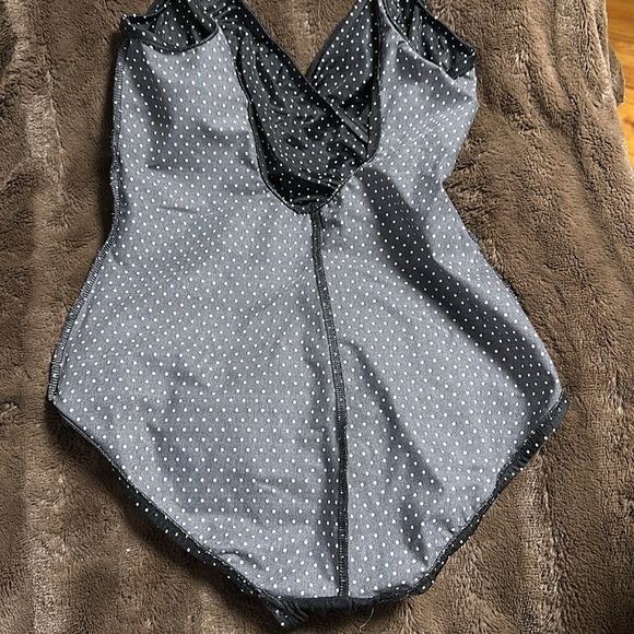 MIRACLESUIT Black&White Polka dot Sz 10 - Picture 3 of 7